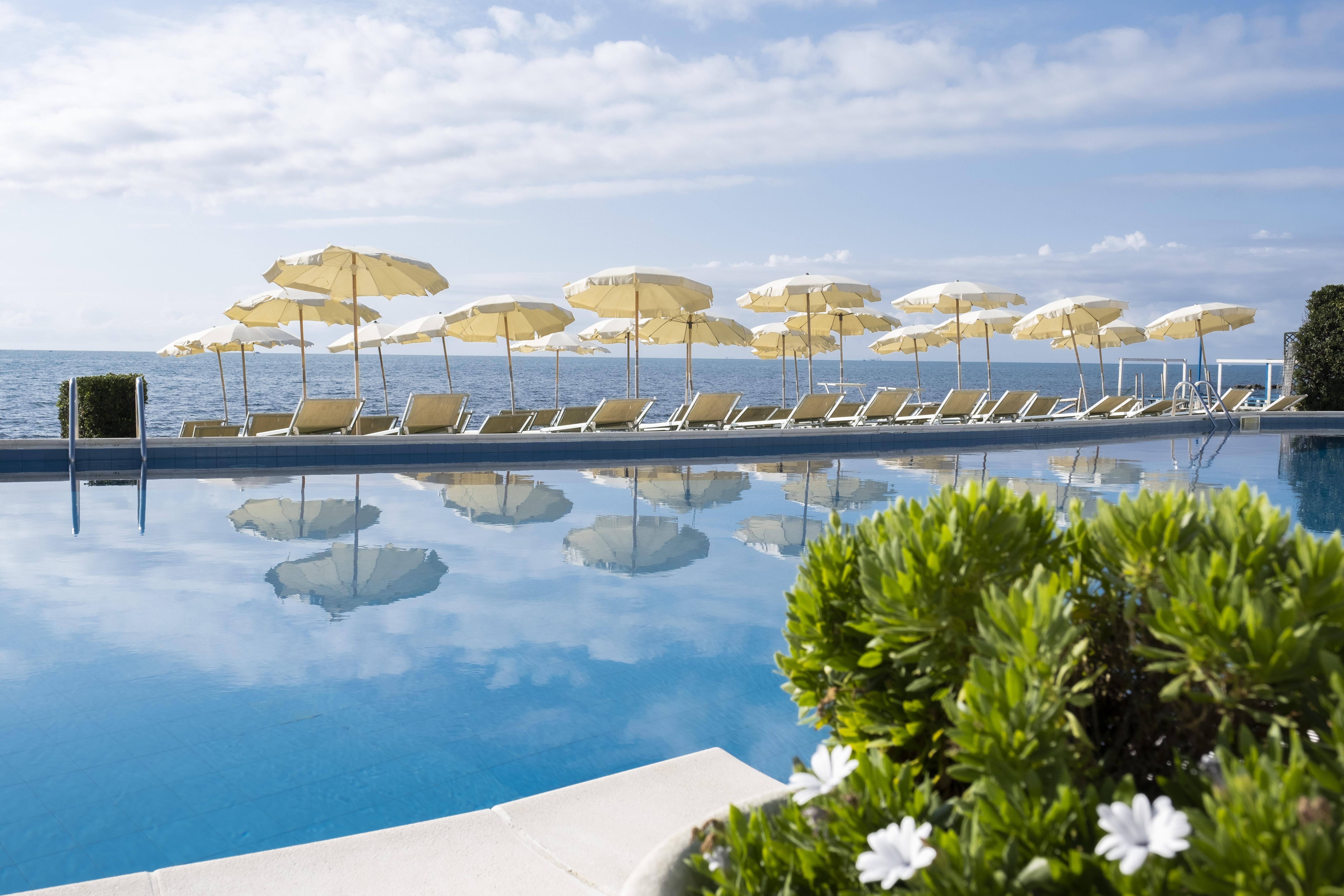 Hotel Cavalluccio Marino Santa Marinella Exteriör bild